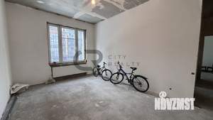 4-к квартира, вторичка, 147м2, 2/5 этаж