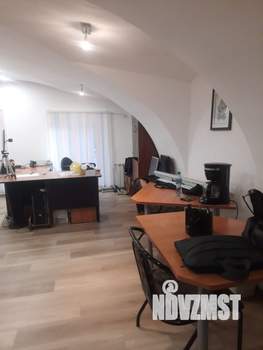 2-к квартира, вторичка, 87м2, 1/5 этаж