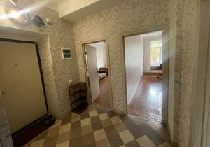 3-к квартира, вторичка, 72м2, 2/4 этаж