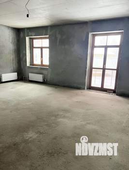 3-к квартира, вторичка, 170м2, 1/3 этаж