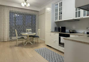 2-к квартира, вторичка, 80м2, 8/8 этаж