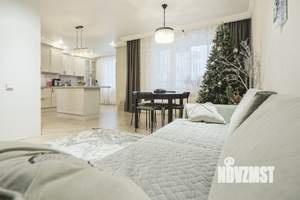 4-к квартира, вторичка, 102м2, 7/25 этаж