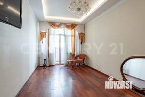 2-к квартира, вторичка, 120м2, 3/6 этаж